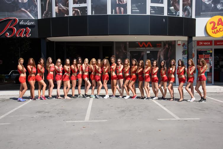 24 красавици в битка за бляскавата корона на „Мис Варна 2015”