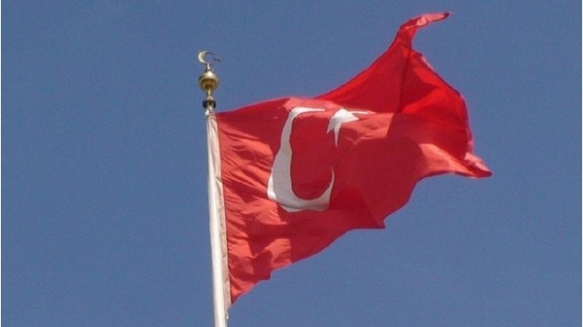 Турция гласува на парламентарни избори днес