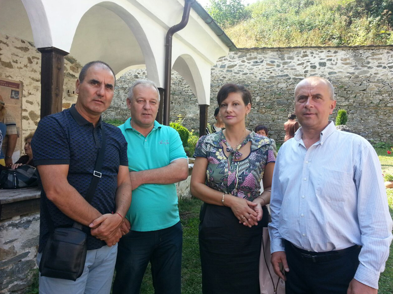 Цветан Цветанов почете храмовия празник на църквата „Успение Богородично” в Широка лъка