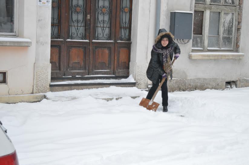 Кметът на Враца: Има какво още да се желае за почистването на снега 10 Кметът на Враца: Има какво още да се желае за почистването на снега