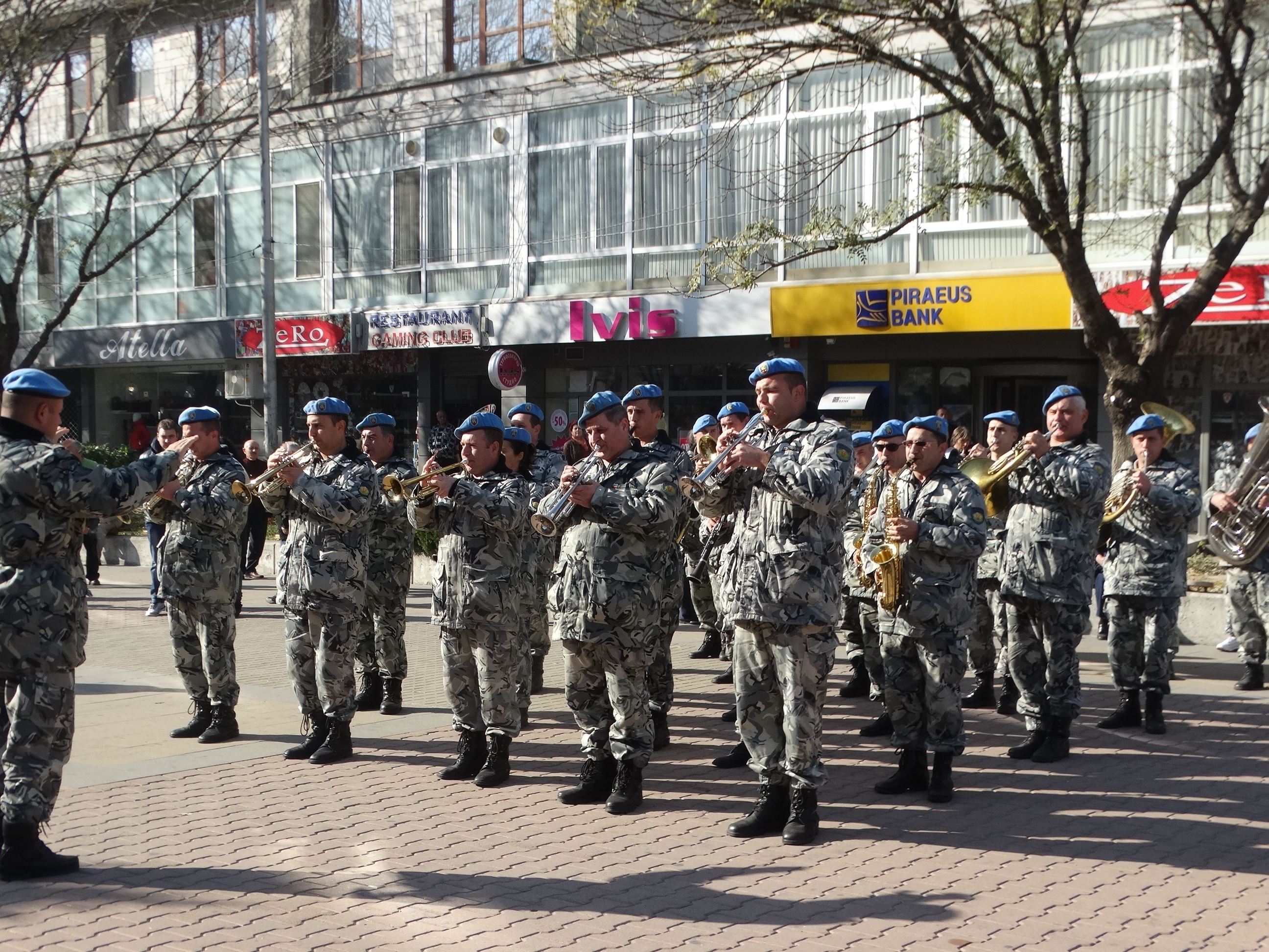 Aсеновград отбеляза тържествено Деня на сухопътните войски (СНИМКИ)
