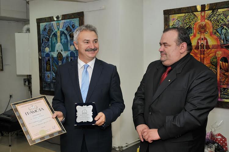 Отличиха Златко Живков с плакет за подкрепа на читалищата 1 5f2b6f33 a8af c018