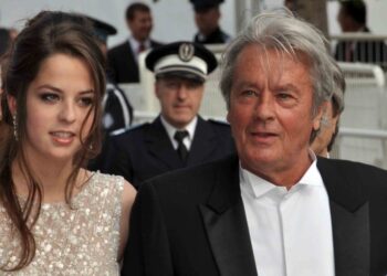 Вечният секссимвол Ален Делон на 85
