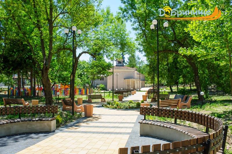 Добринище отбелязва два празника едновременно 9 Добринище отбелязва два празника едновременно