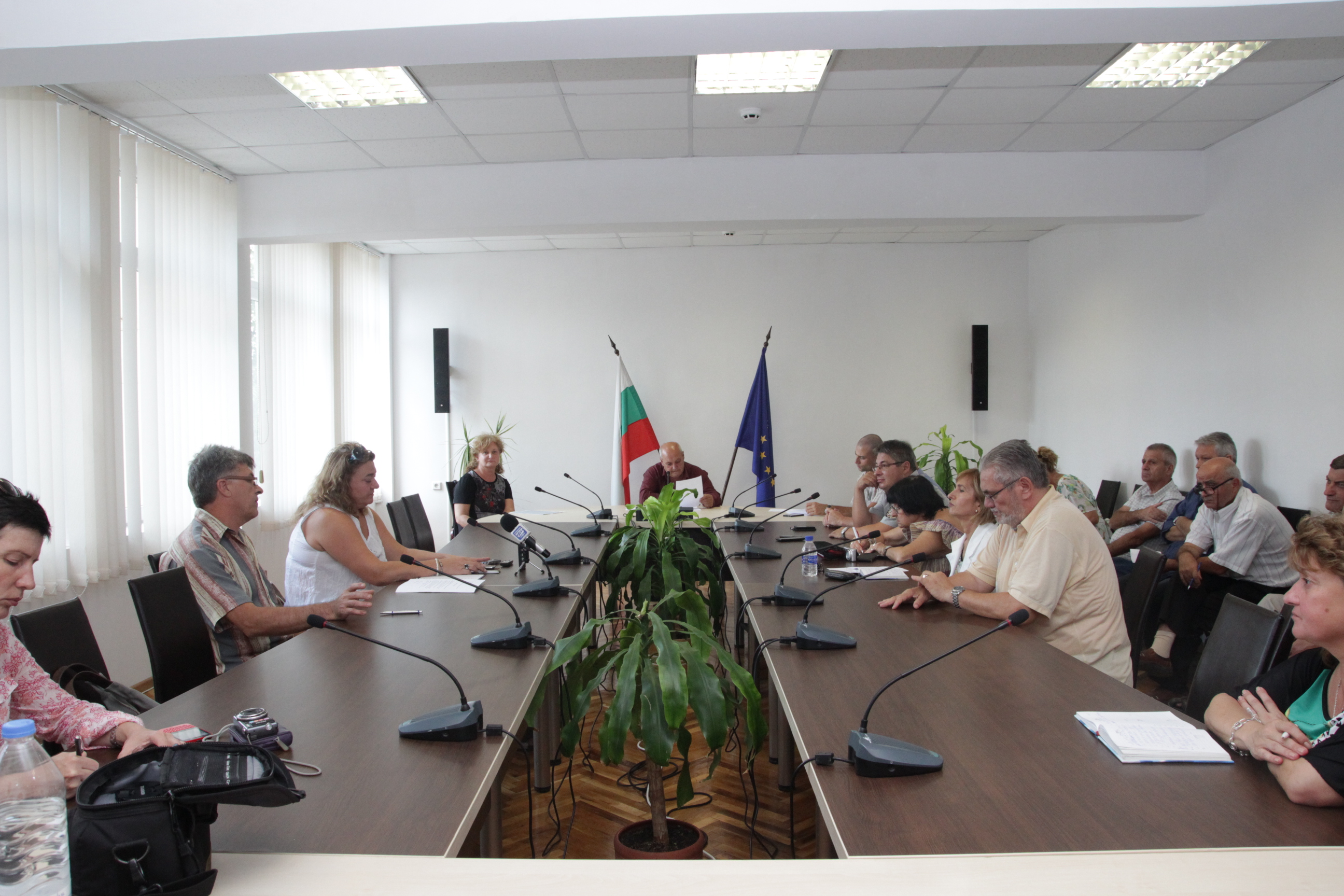 Растителна дървеница е нападна село Ивански, започнаха да пръскат 1 IMG 5343