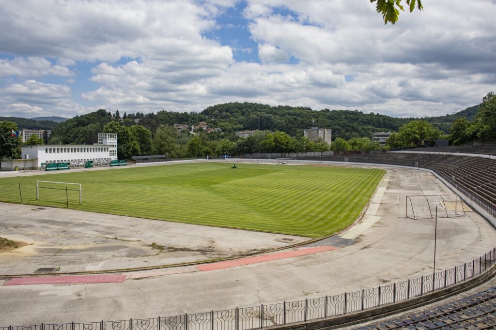 Габрово търси пари за ремонт на стадион и писта 1 Stadion Hristo Botev Gb