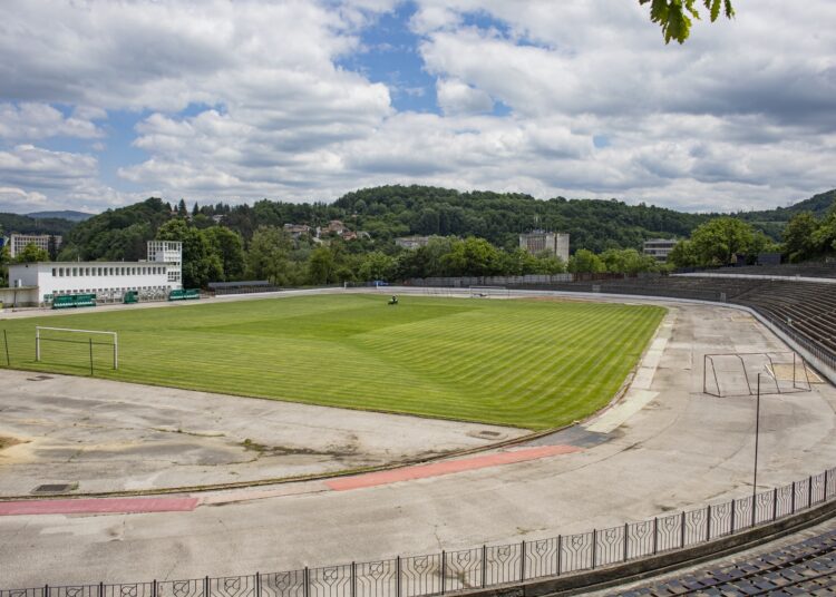 Габрово търси пари за ремонт на стадион и писта 1 Stadion Hristo Botev Gb