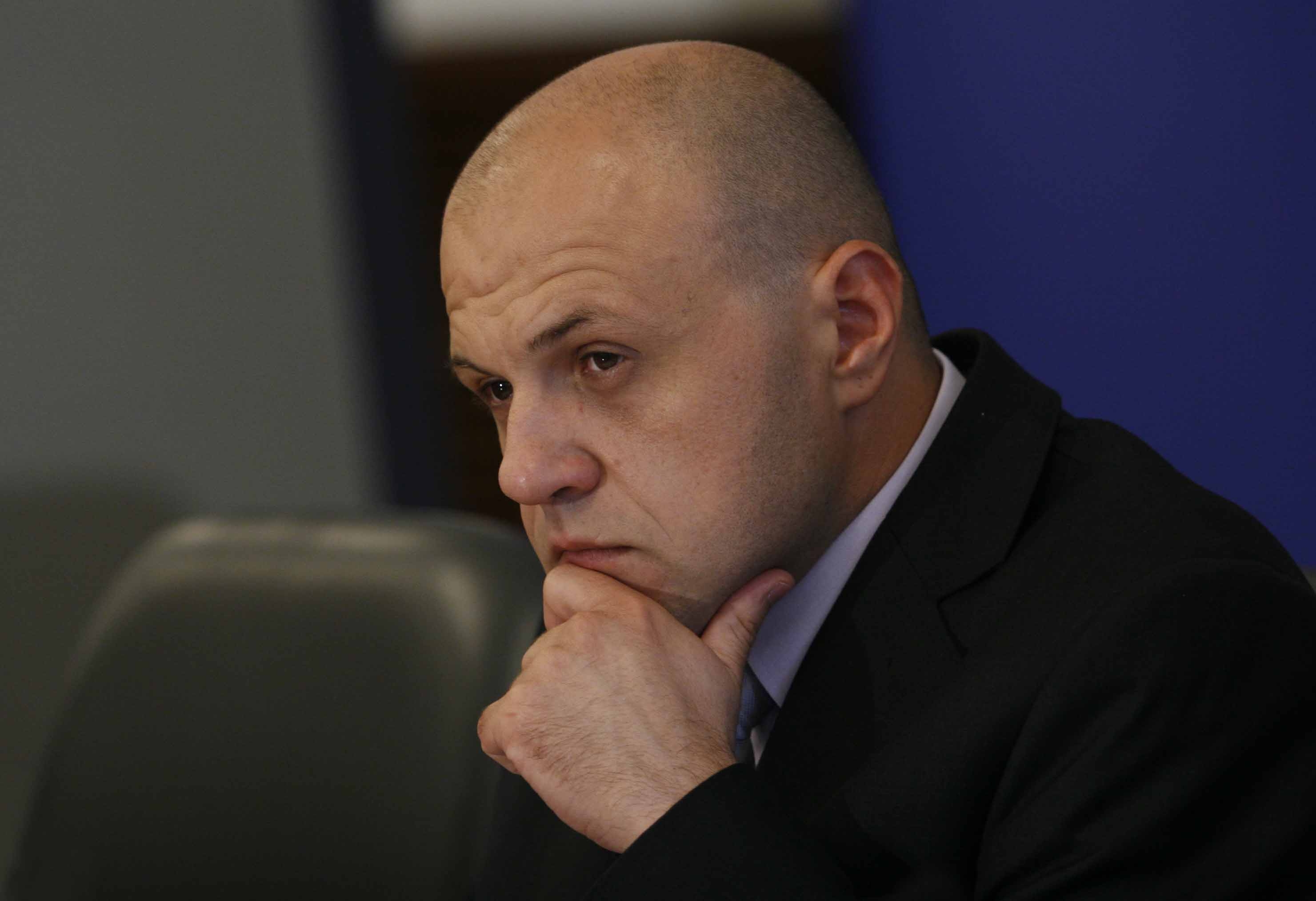 Дончев отрече сценарий, в който Борисов се кандидатира за президент 9 Дончев отрече сценарий, в който Борисов се кандидатира за президент