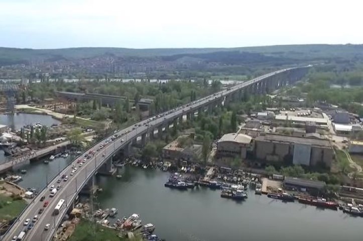 Укрепването на деретата в „Аспарухово“ започва до дни 1 asparuhov most3 Small