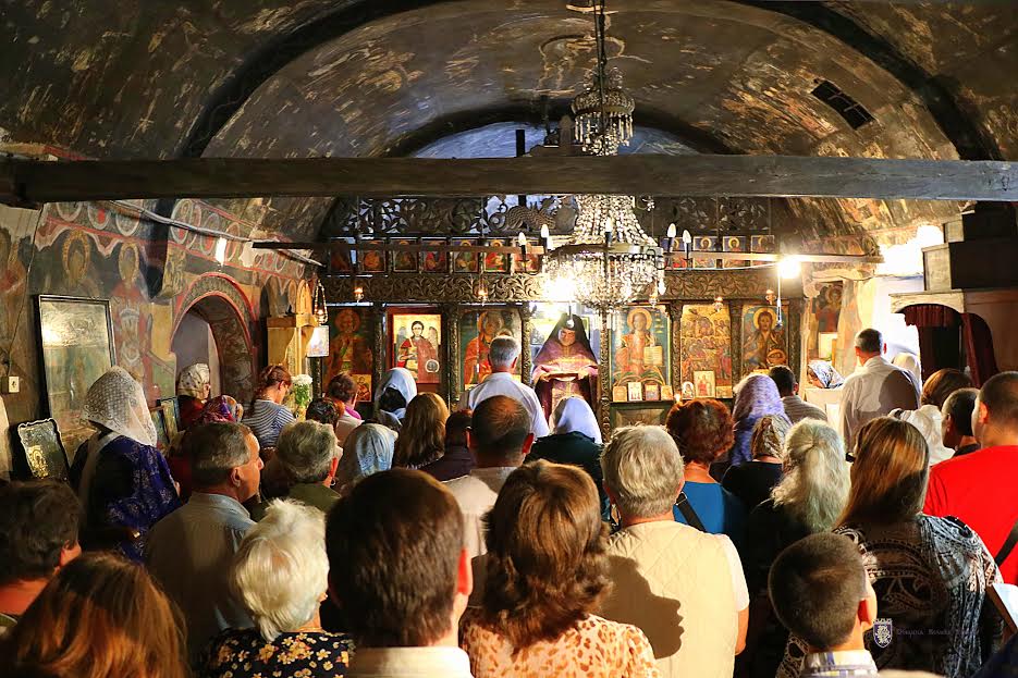 Чудотворна икона събра хиляди в Арбанаси