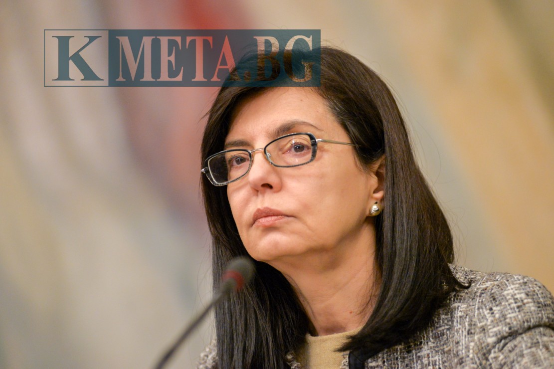 Министър Кунева: Ще искам по-високи заплати за учителите
