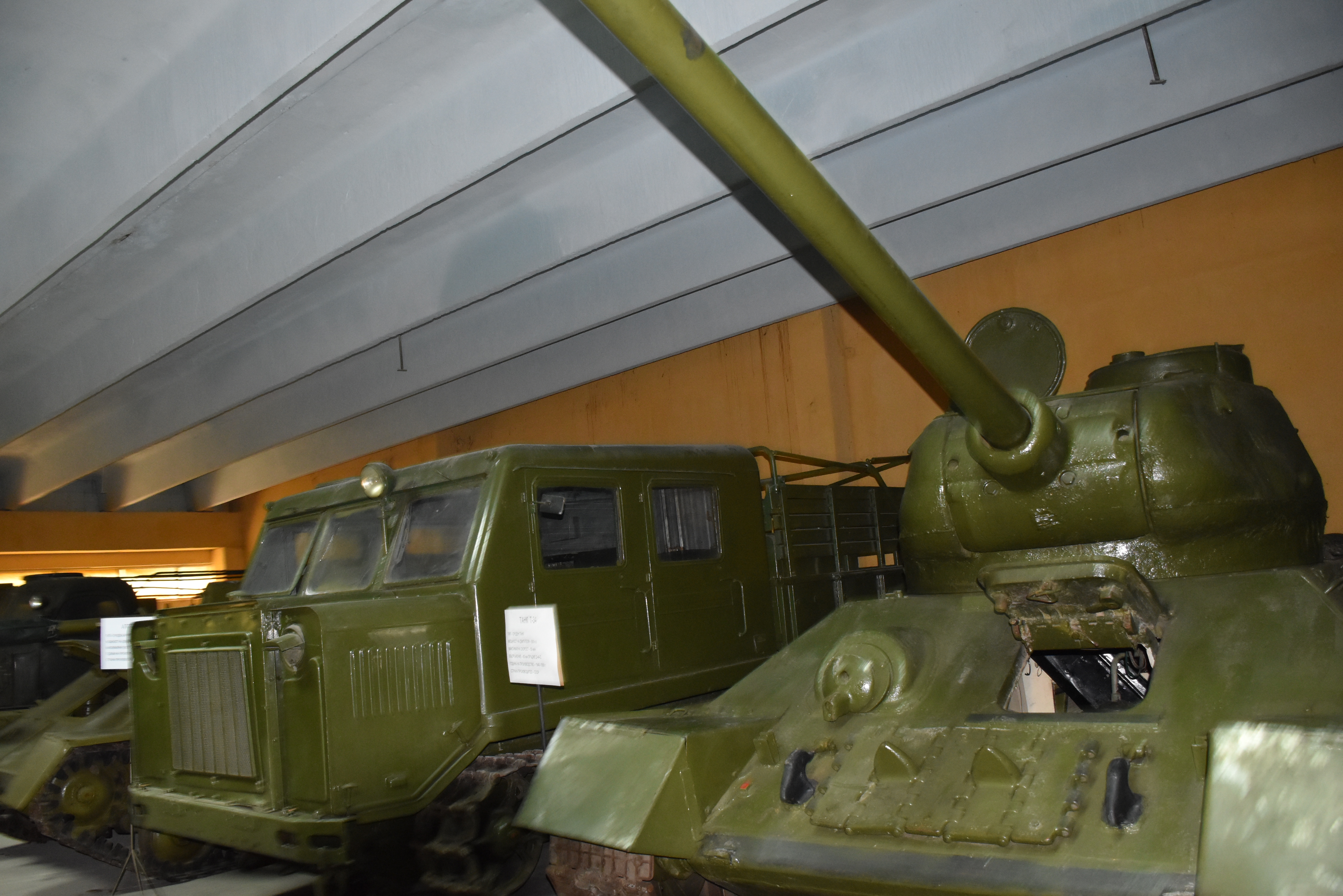 Военен музей край Ловеч показва въоръжение и техника от близкото минало (ГАЛЕРИЯ)