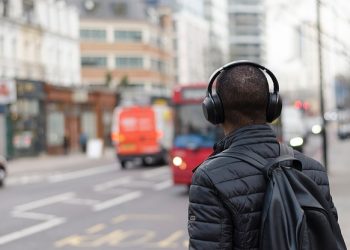 Раница за незрящи помага за ориентацията