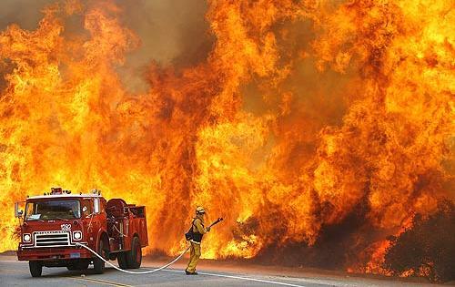 Червен код за опасност от пожари в 16 области