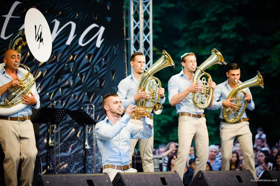 Куп звезди на панаира в Бяла Слатина