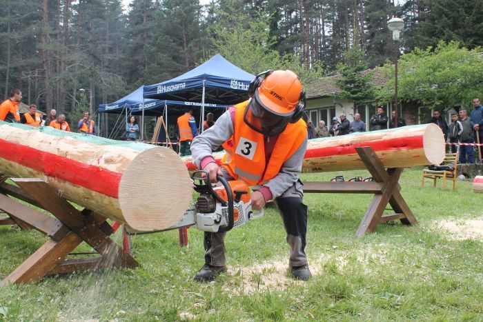 Дърводобивни фирми на протест пред ЮЗДП 1 ЮЗДП 1