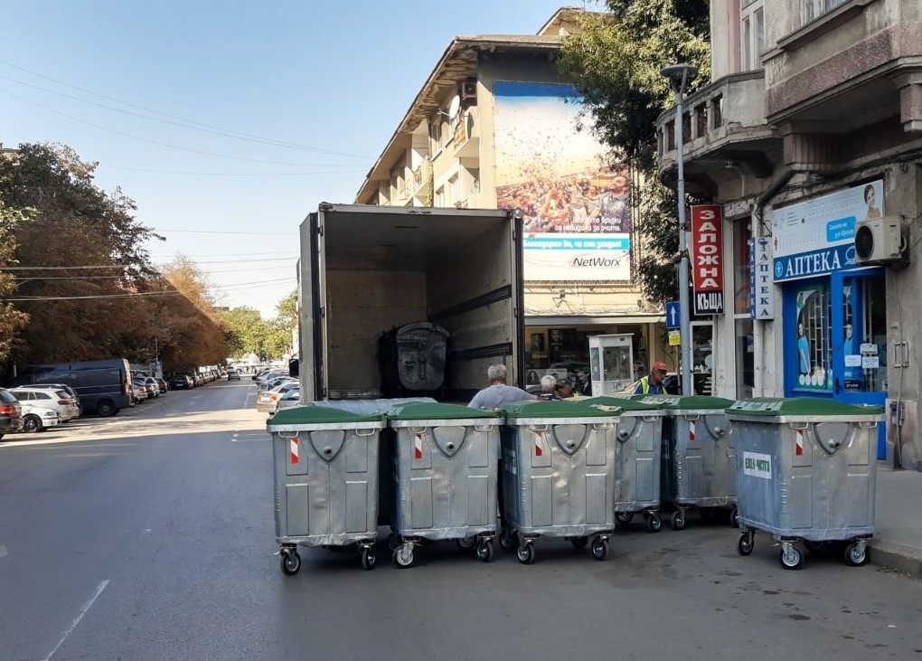 В Русе подменят съдовете за отпадъци 1 за отпадъци 1