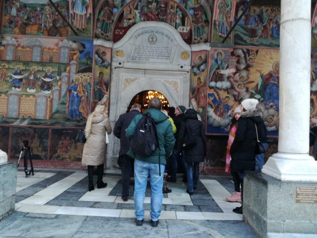 Пощата в Рилския манастир е шампион по ръст на приходите 1 манастир 3