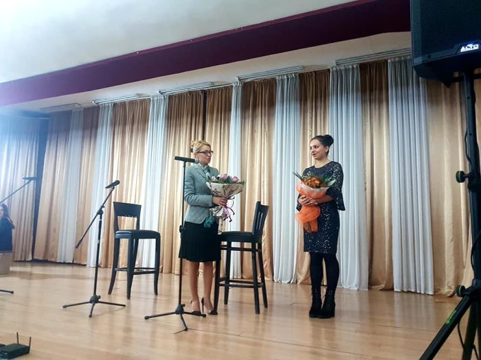 Писателка представи първата си книга в родния Петрич 2 петрич 1