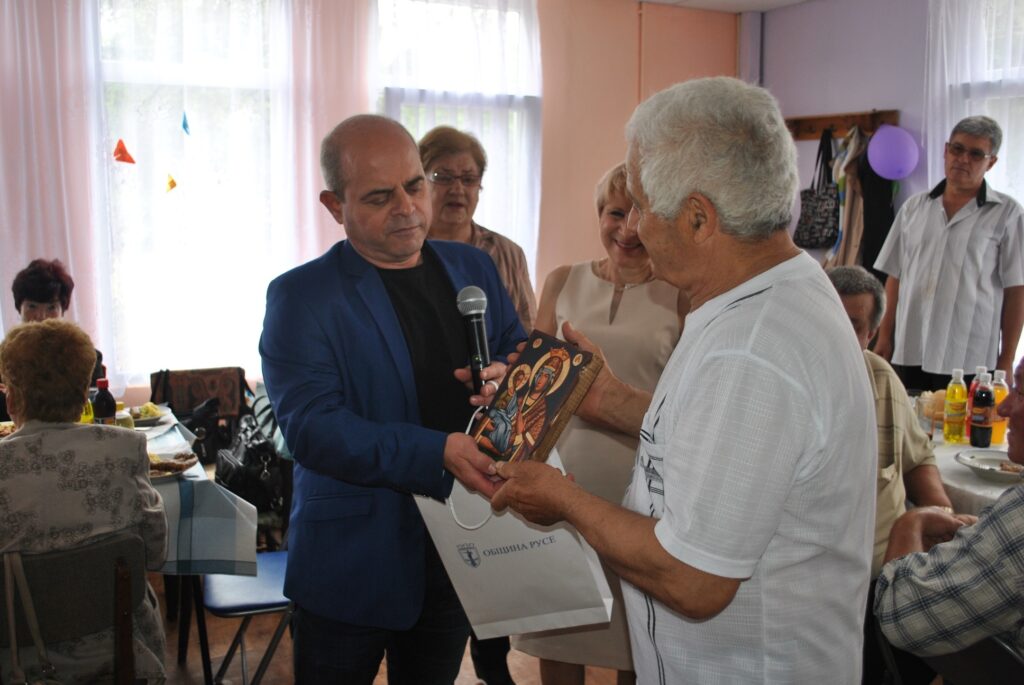 пенсионерски клуб