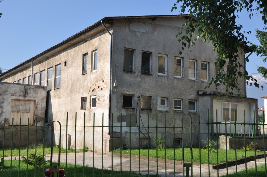 училища ремонти