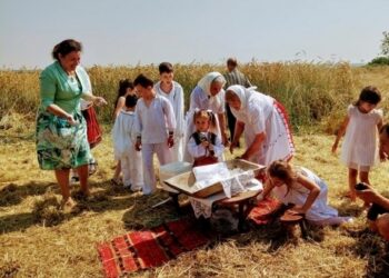 Министър откри жътвата в Бяла Слатина