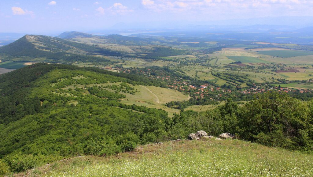 Планинари тръгнаха от Белоградчик към връх Миджур 1 2452