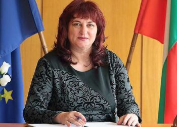 Кметът на Бобов дол Елза Великова тръгва към втори мандат