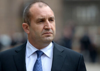 Да се освободим от усещането, че има незаменими хора, призова президентът