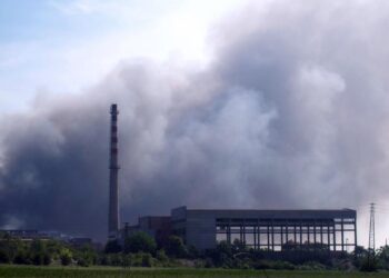 Съветниците в Благоевград искат проверка на цех заради мръсен въздух