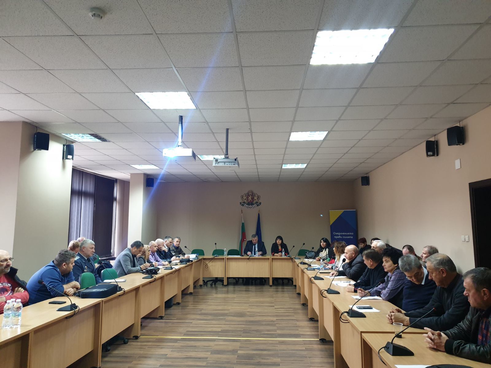 Перничани ще чистят АМ “Струма” и на съседния Кюстендилски регион