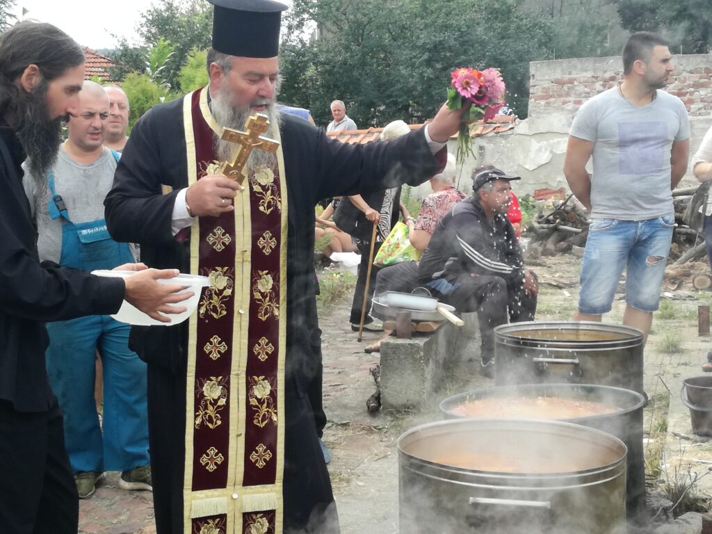 530 лв. средно вземат дупнишките попове 1 3418