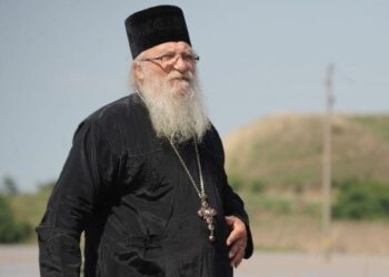 Десетки фирми даряват утре храни за децата от приюта на отец Иван