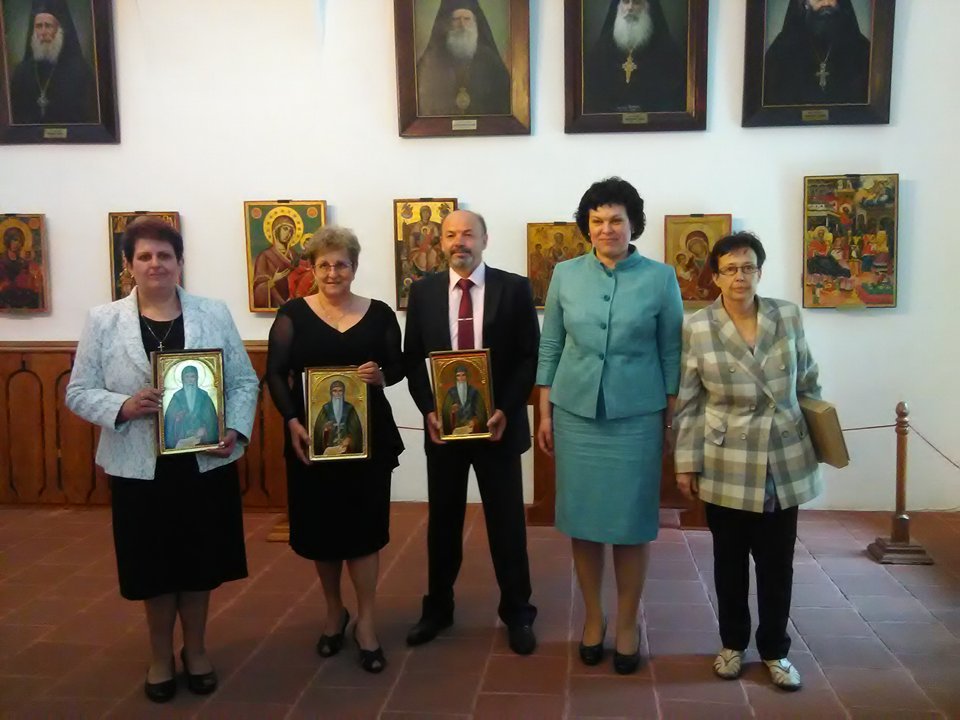 Наградиха четирима школски директори в Рилския манастир 8 Наградиха четирима школски директори в Рилския манастир