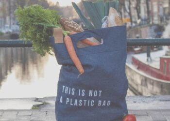 Thousands take part in Plastic-free May in Belgium