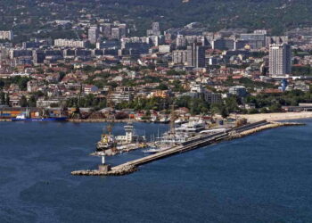 Връщат парите за паркиране в неработещата синя зона във Варна
