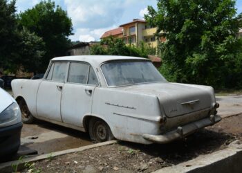 Монтана дава още месец време на трошките