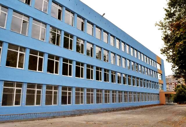 Кметът на Бургас открива учебната година в “Меден рудник”