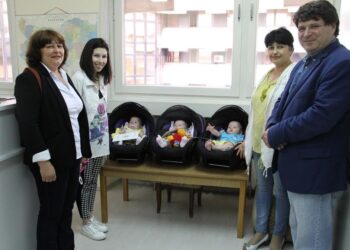 Лондонски тризнаци стават дупничани