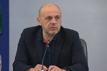 Дончев: Оставането на кабинета носи само щети за ГЕРБ