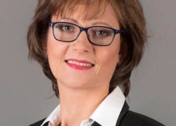 Уеднаквяват 12 хиляди услуги на общините