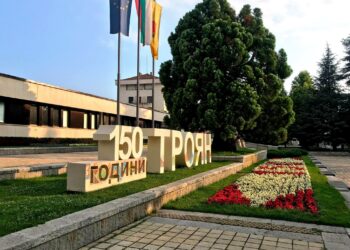 Санират сгради за 4 милиона