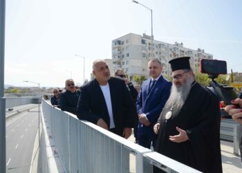 Борисов за кривото кръгово: Гледаш табелите и караш