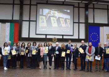 Посланикът на Ирландия награждава журналисти в Благоевград
