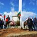 Осветиха 22-метров кръст навръх 3 март