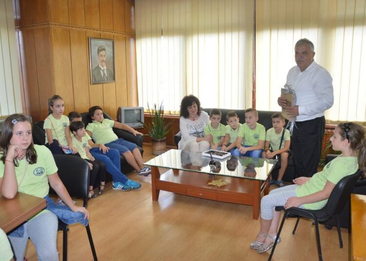 Екскурзия за най-добрия клас в Гоце Делчев 1 най добър клас кмет