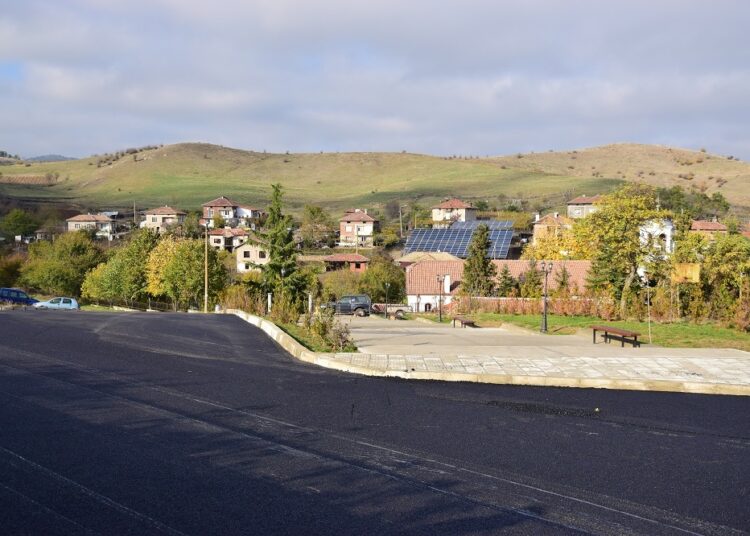 По нов път до църквата в село Старчево 1 нов път до църква