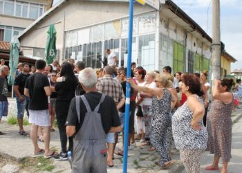 Благоевградски роми протестираха заради убит мъж