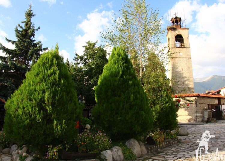 Пускат само коли със стикери в старинен квартал 1 църква