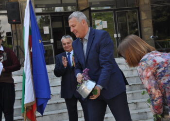 Стартира санирането на читалището в Разлог
